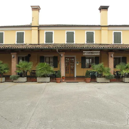 Отель Ristorante Al Capitello